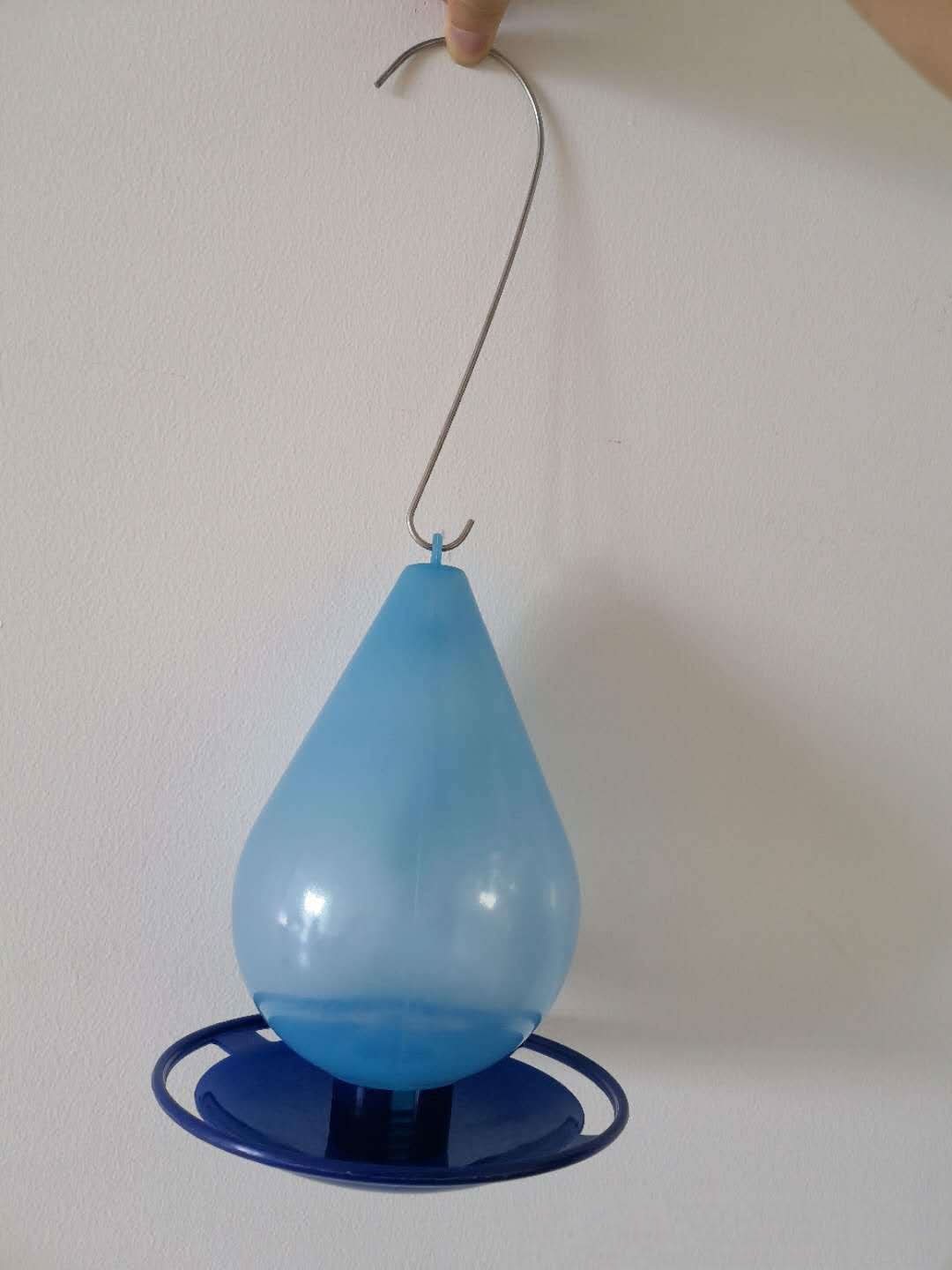 Hanging hook bird feeder - Pawtastic Pet Supplies